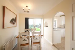 Stunning Waterside 2 Bedroom House in Poole - Image 5