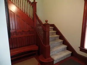 Historical Yeoman Farmhouse in country setting. - Image 2