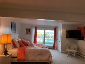 Lyxig 5BR 4bath Waterfront, Beach Dual Masters, Dock, kajaker, Red Brook Harbor - Image 3