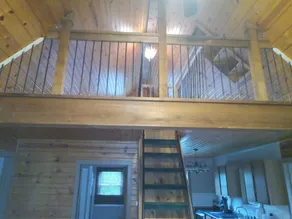 Country, hideaway cabin close to town, 15 minutes from wineries - Image 3