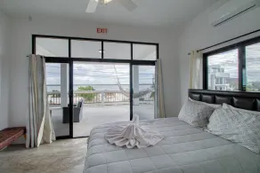 Modern Beachfront Villa w/ Wraparound Deck, Free WiFi, Hammock & More - Image 5