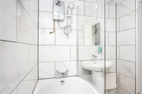 Comfortable 4-bed Home With Free Parking Wales - Image 4