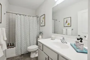 NEW Insta-Worthy Home Steps From The Lakes - Image 4