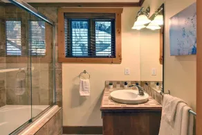 Chic Hot tub in mountain Tremblant Area - Image 3