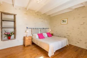 Laurel Rose - Three Bedroom Villa, Sleeps 6 - Image 3