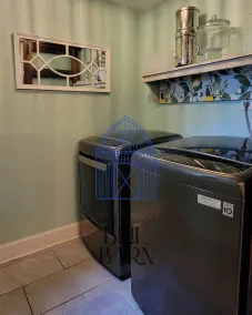 Fairgrounds Farmhouse: Entire home and Pet Friendly - Image 3