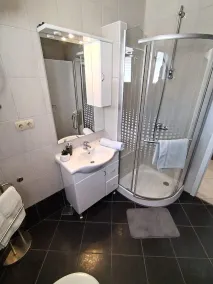Apartamento de una habitación en la playa Duce, Omis (A-2731-c) - Image 2
