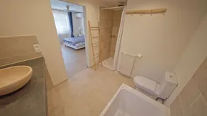 Stor og luksuriøs familieejendom. - Image 2