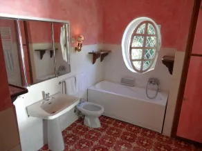 Elegant villa directly on the lake - Image 3