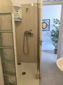 APPARTEMENT 1 CHAMBRE 2/4 PERSONNES PROCHE MER - Image 2