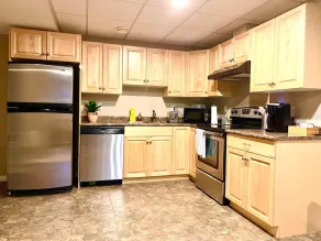 Basement Studio with Separate Entrance - Image 4