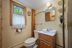 Camp Firefly - Adorable Cottage on Mooselookmeguntic Lake with sandy walk in - Image 3
