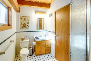 Paradise on 12 Acres with A/C and Pool Nearby - Image 5