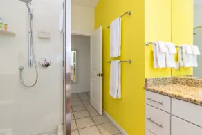 Franks Beach House: 3 BR / 2 BA hem i Holmes Beach, 6 sovplatser - Image 5