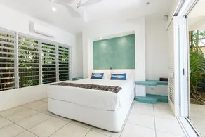 Syreon - 3 Bedroom house a Short Walk to the Beach - Image 5