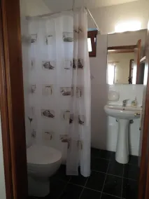 Daphne Familia apartamentos son respetuosos con gran jardín, a sólo 700 metros de la playa - Image 4