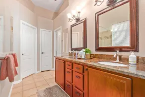 Sunny & Spacious * Heated Pool * Walk to the Lakes & Parks! - Image 2