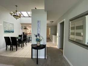 Oceanfront 2 bedroom Condo w/Stunning Views~Heated Pool/Hot Tub/Dock - Image 4
