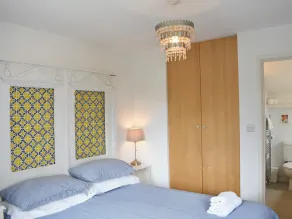 3 bedroom accommodation in Elmer, near Middleton on Sea - Image 4