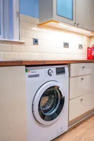 Contractor Stay By Caledonia Luxe Stays Coatbridge - Image 2
