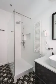 Bliss Apartments Sydney - Image 2