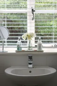 Charming Bungalow with countryside views, close to the South West Coast Path. - Image 3