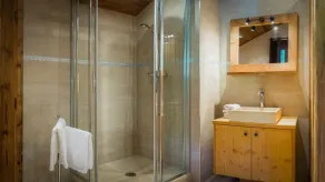 Chalet - cerca del centro y de las pistas, estufa de leña, sauna y spa privado - Image 4