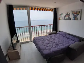 Apartamento en primera linea de playa en Benidorm - Image 4