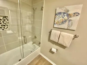 Beautifully Remodeled with 6 Seater Golf Cart! Pet Friendly! 293F - Image 2