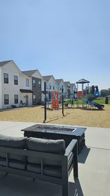 Sleeps 12 people. - Image 3