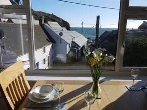 Jimmere Loft @ Cadgwith Cove-smuk udsigt over havet - Image 5