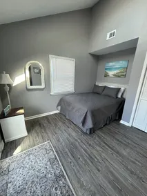 Spacious Beach House located 1 Block from the Beach - Image 5