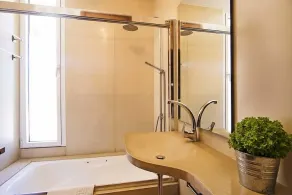 Lyx modern sten klädda villa med pool och utsikt över bergen - Image 4
