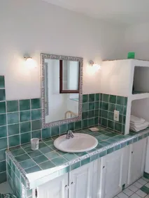 Charming gite 2 pers in Luberon, quiet, panoramic view, swimming pool, fireplace  - Image 2