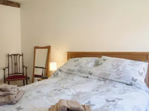 2 chambres à coucher à Ledbury - Image 3
