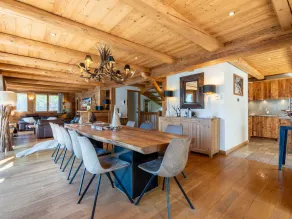 Chalet traditionnel 5 chambres, 10 pers, parking, terrasse, proche La Balme - FR-1-459-210 - Image 5