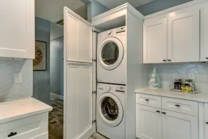 Fully renovated home walking distance to Canal St. - Image 2