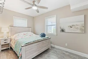 Spectacular 3 BR Condo One Block to the Beach - Image 5