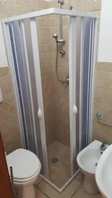 Cosy Apartment Near The Beach With Balcony Air Conditioning Pets Allowed - Image 2