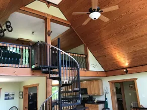 Enjoy lake life FREE kayak and canoes. Relax at this family friendly lake house. - Image 2