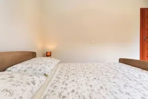 Apartment Plima , 70 m to the beach, 6 people, free WiFi,parking, terrace, BBQ - Image 5