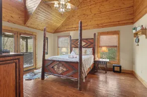 Vintage Luxury Cabin Creekside with Game Room, Water Front, Hot Tub, Wi-Fi - Image 4
