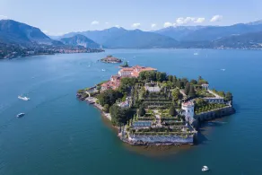 Isola Bella: Lake Maggiore view Terrace in Stresa - Happy Rentals - Image 4