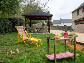 Spacious Country House with Private Pool and Enclosed Garden - Image 4