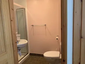 Appartement de 2 chambres, à 5 minutes à pied de la célèbre plage de surf et du village de Croyde - Image 4