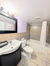 Falls Holiday Apartment - Image 4