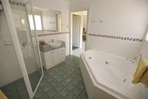 Country Apartments - Image 5