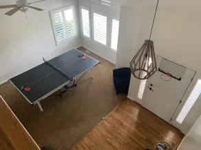 Large Family Sized Home Close to everything - Image 3