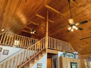 Mountain Views / Golf / Hot Tub / Cozy Cabin! - Image 3
