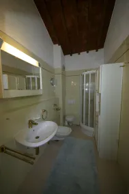 Quiet house in the mountains, central location, ideal for trips - Image 2
